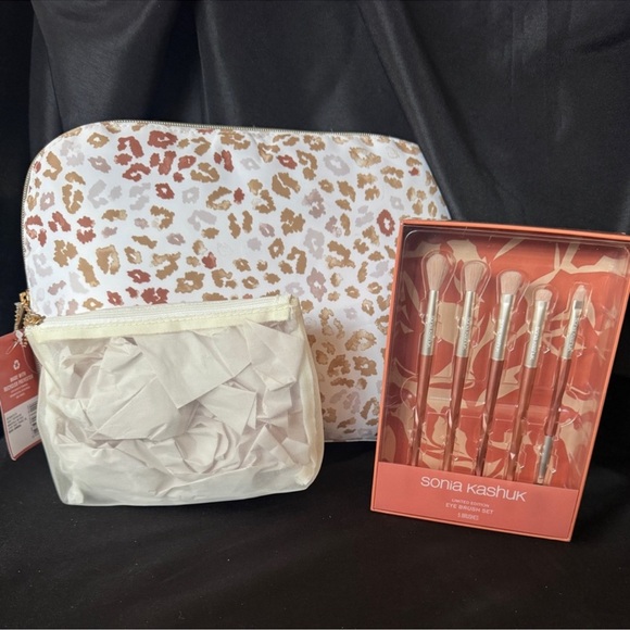Sonia Kashuk Handbags - Sonia Kashuk Cosmetic Bags & Eye Brush Set
(250)